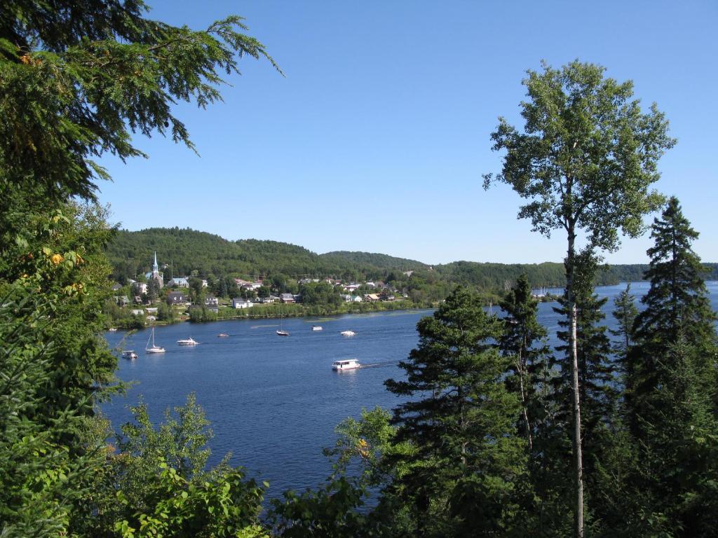 Gite Aux Traditions Saint-Jean-des Piles Kültér fotó